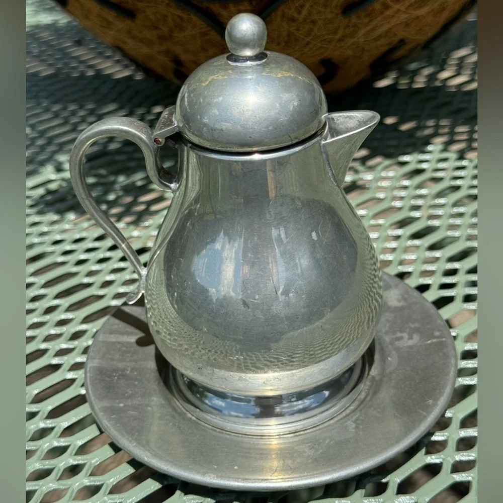 Kings Quality Pewter by Trinac~Vintage~Syrup Pitcher & Saucer~Very Nice~G2MC